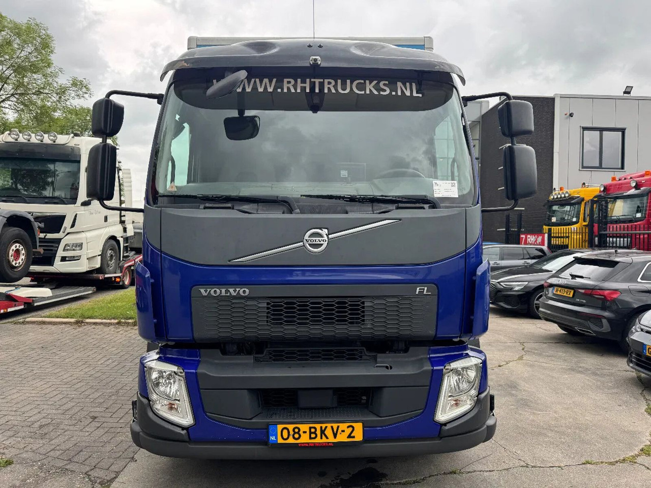 Volvo FL 250 4X2 EURO 6 DHOLLANDIA LIFT + CARGOLOCK TÜ - Koffer LKW: das Bild 2 Volvo FL 250 4X2 EURO 6 DHOLLANDIA LIFT + CARGOLOCK TÜ - Koffer LKW: das Bild 2
