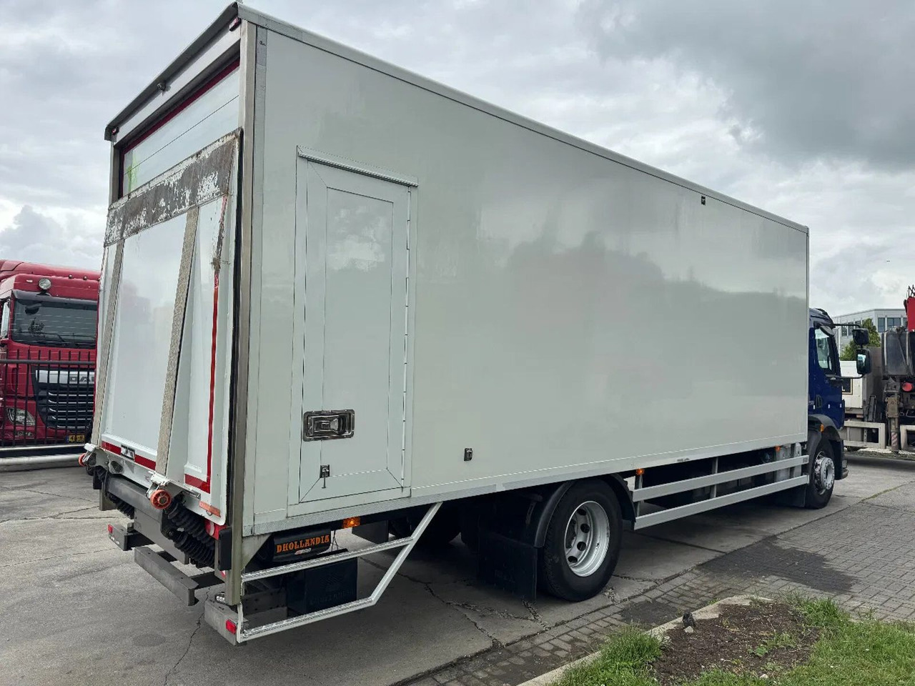 Volvo FL 250 4X2 EURO 6 DHOLLANDIA LIFT + CARGOLOCK TÜ - Koffer LKW: das Bild 4 Volvo FL 250 4X2 EURO 6 DHOLLANDIA LIFT + CARGOLOCK TÜ - Koffer LKW: das Bild 4