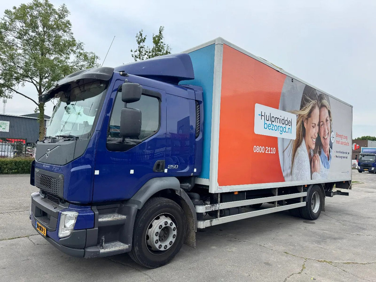 Volvo FL 250 4X2 - EURO 6 + DHOLLANDIA LIFT + TÜV 05-2 - Koffer LKW: das Bild 1 Volvo FL 250 4X2 - EURO 6 + DHOLLANDIA LIFT + TÜV 05-2 - Koffer LKW: das Bild 1