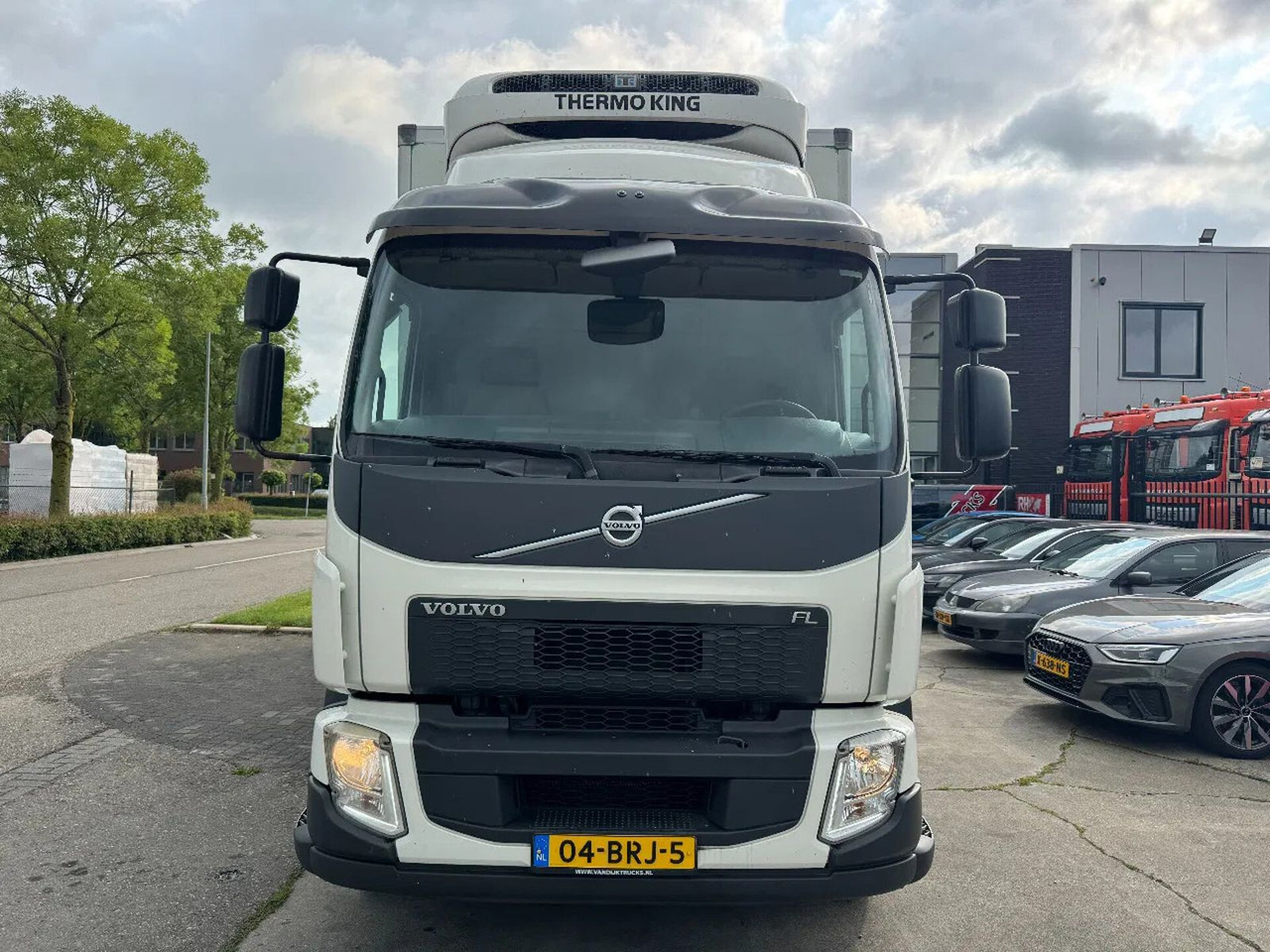 Volvo FL 250 4X2 EURO 6 THERMO KING TÜV TILL 03-2026 - Kühlkoffer LKW: das Bild 2 Volvo FL 250 4X2 EURO 6 THERMO KING TÜV TILL 03-2026 - Kühlkoffer LKW: das Bild 2