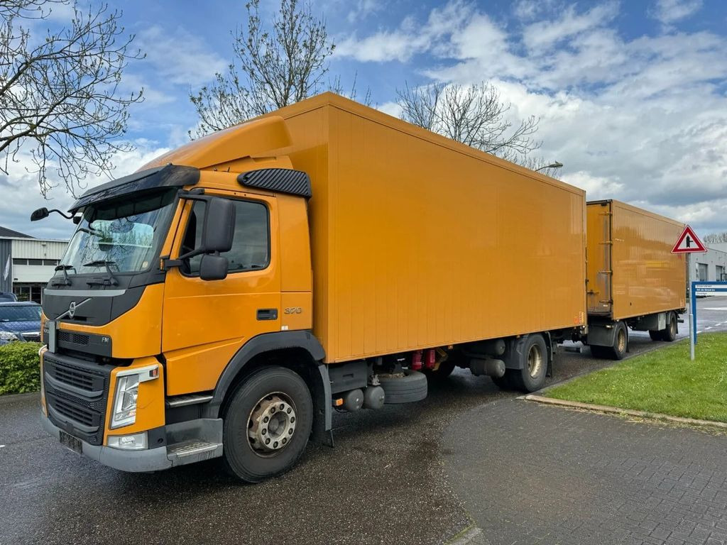 Volvo FM 370 4X2 EURO 6 + HANGER + CARGOBOX + CARGOLIF - Koffer LKW: das Bild 1 Volvo FM 370 4X2 EURO 6 + HANGER + CARGOBOX + CARGOLIF - Koffer LKW: das Bild 1