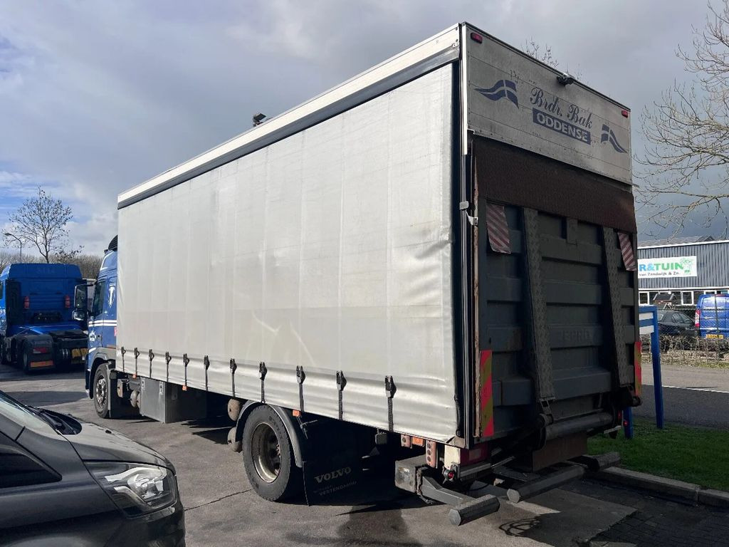 Volvo FM 370 4X2 EURO5 720x250x273 LOAD-LIFT - Plane LKW: das Bild 4 Volvo FM 370 4X2 EURO5 720x250x273 LOAD-LIFT - Plane LKW: das Bild 4