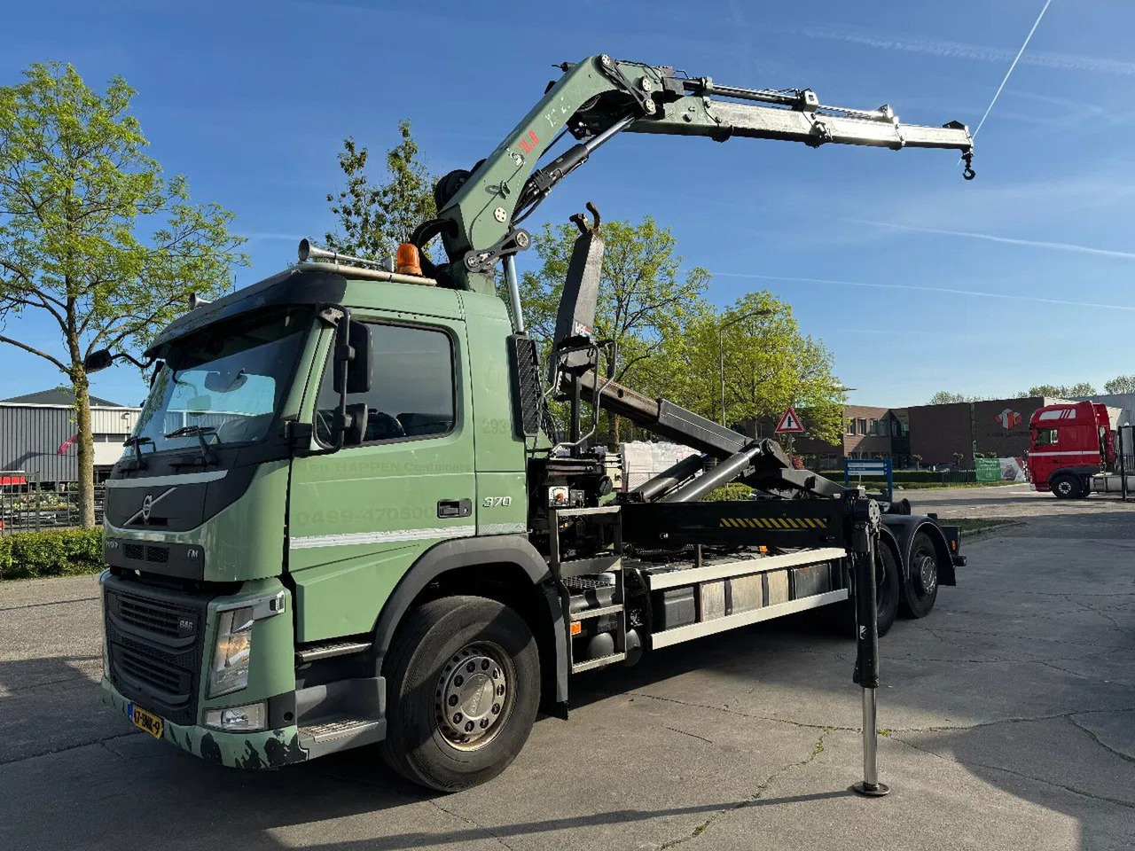 Volvo FM 370 6X2 VDL 21T + HIAB 211 + REMOTE CONTROL - Abrollkipper, Autokran: das Bild 1 Volvo FM 370 6X2 VDL 21T + HIAB 211 + REMOTE CONTROL - Abrollkipper, Autokran: das Bild 1