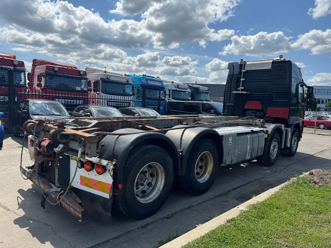 Volvo FM 440 8X4 EURO 5 + CABELLIFT TIPPER - Abrollkipper: das Bild 5 Volvo FM 440 8X4 EURO 5 + CABELLIFT TIPPER - Abrollkipper: das Bild 5