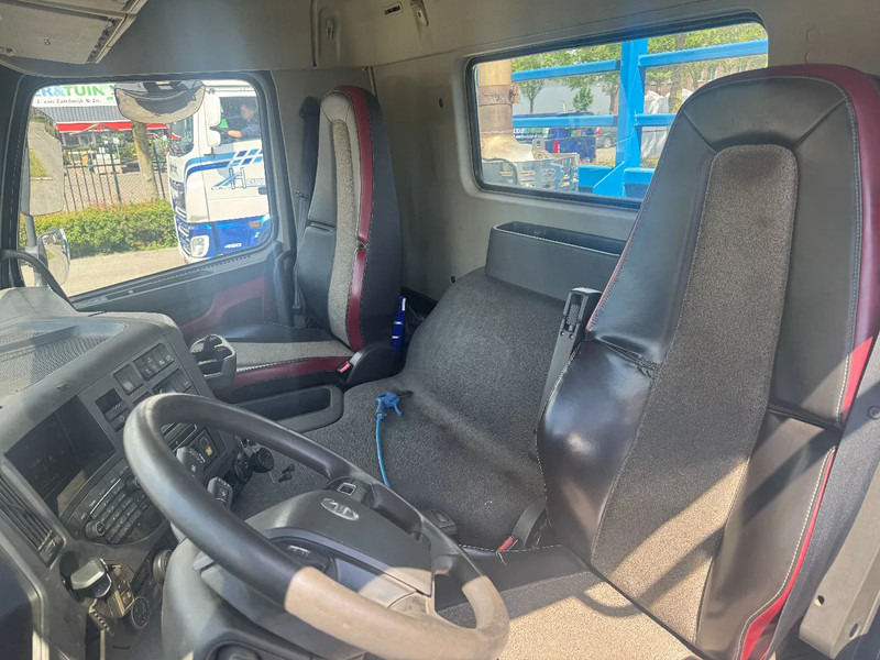 Pritsche LKW, Autokran Volvo FMX 460 10X4 HIAB J2640ZT + HULTDINS GRIJPER HUB REDUCTION: das Bild 16