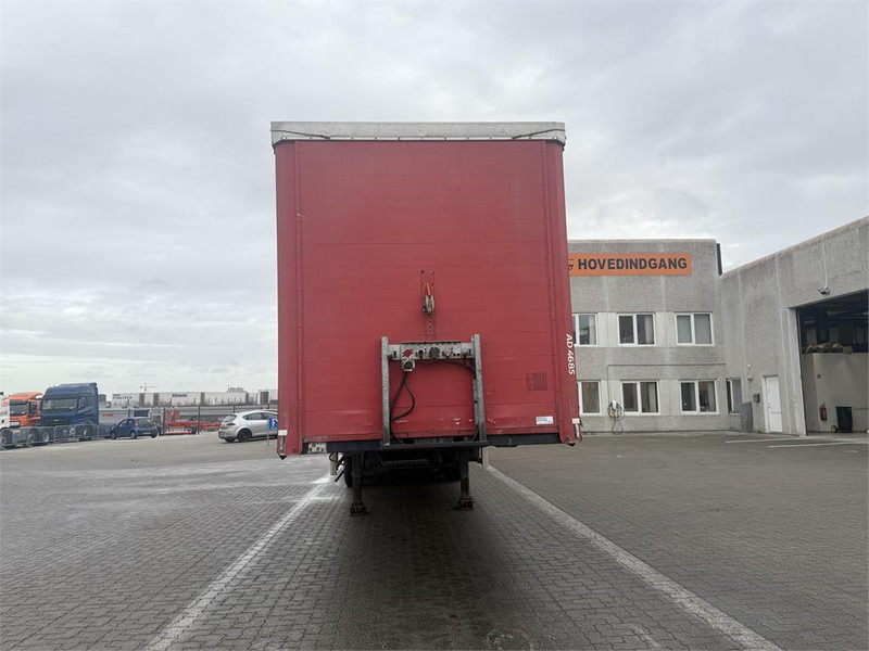 KLC Trailer 34 pl. - Planenauflieger: das Bild 2 KLC Trailer 34 pl. - Planenauflieger: das Bild 2