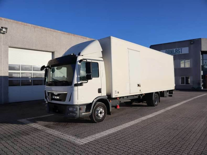 MAN TGL 12.180 EURO 6 - Koffer LKW: das Bild 1 MAN TGL 12.180 EURO 6 - Koffer LKW: das Bild 1