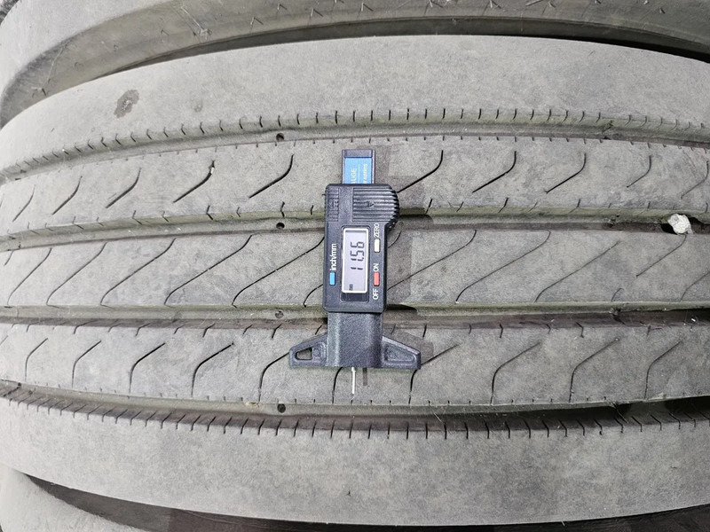 DUNLOP 275/70R22.5 - 12mm profile - Reifen für LKW: das Bild 3 DUNLOP 275/70R22.5 - 12mm profile - Reifen für LKW: das Bild 3