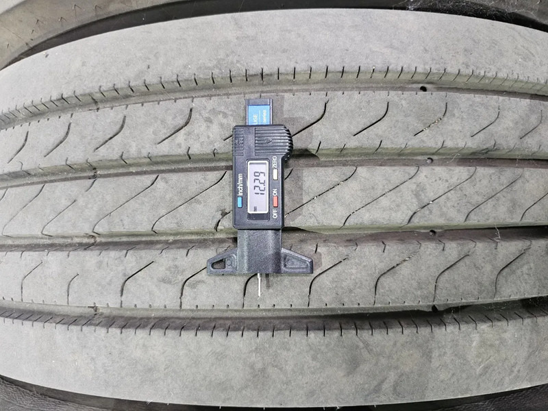 DUNLOP 275/70R22.5 - 12mm profile - Reifen für LKW: das Bild 4 DUNLOP 275/70R22.5 - 12mm profile - Reifen für LKW: das Bild 4