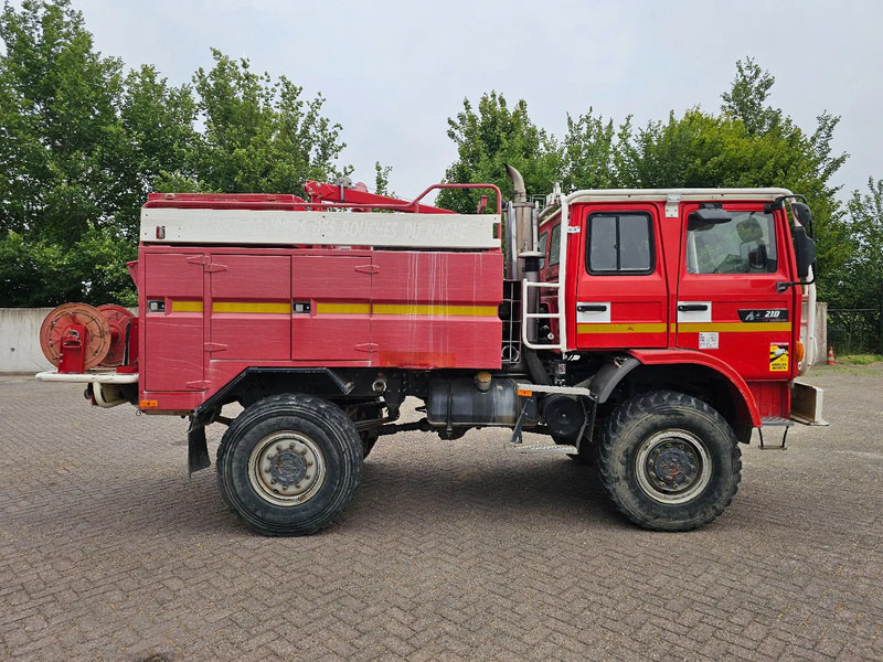 Renault M210 Arbois 3500L - Feuerwehrfahrzeug: das Bild 4 Renault M210 Arbois 3500L - Feuerwehrfahrzeug: das Bild 4