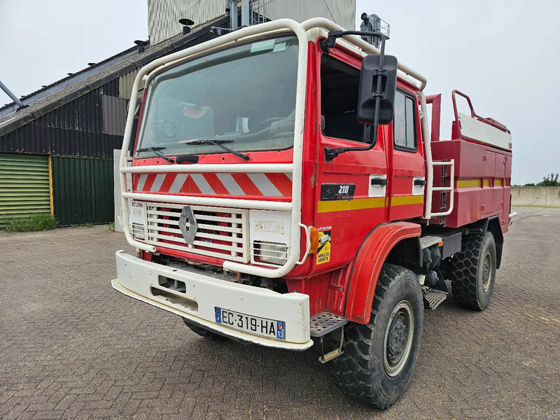 Renault M210 Arbois 3500L - Feuerwehrfahrzeug: das Bild 1 Renault M210 Arbois 3500L - Feuerwehrfahrzeug: das Bild 1