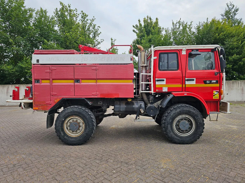 Renault M210 Arbois 3500L - Feuerwehrfahrzeug: das Bild 4 Renault M210 Arbois 3500L - Feuerwehrfahrzeug: das Bild 4