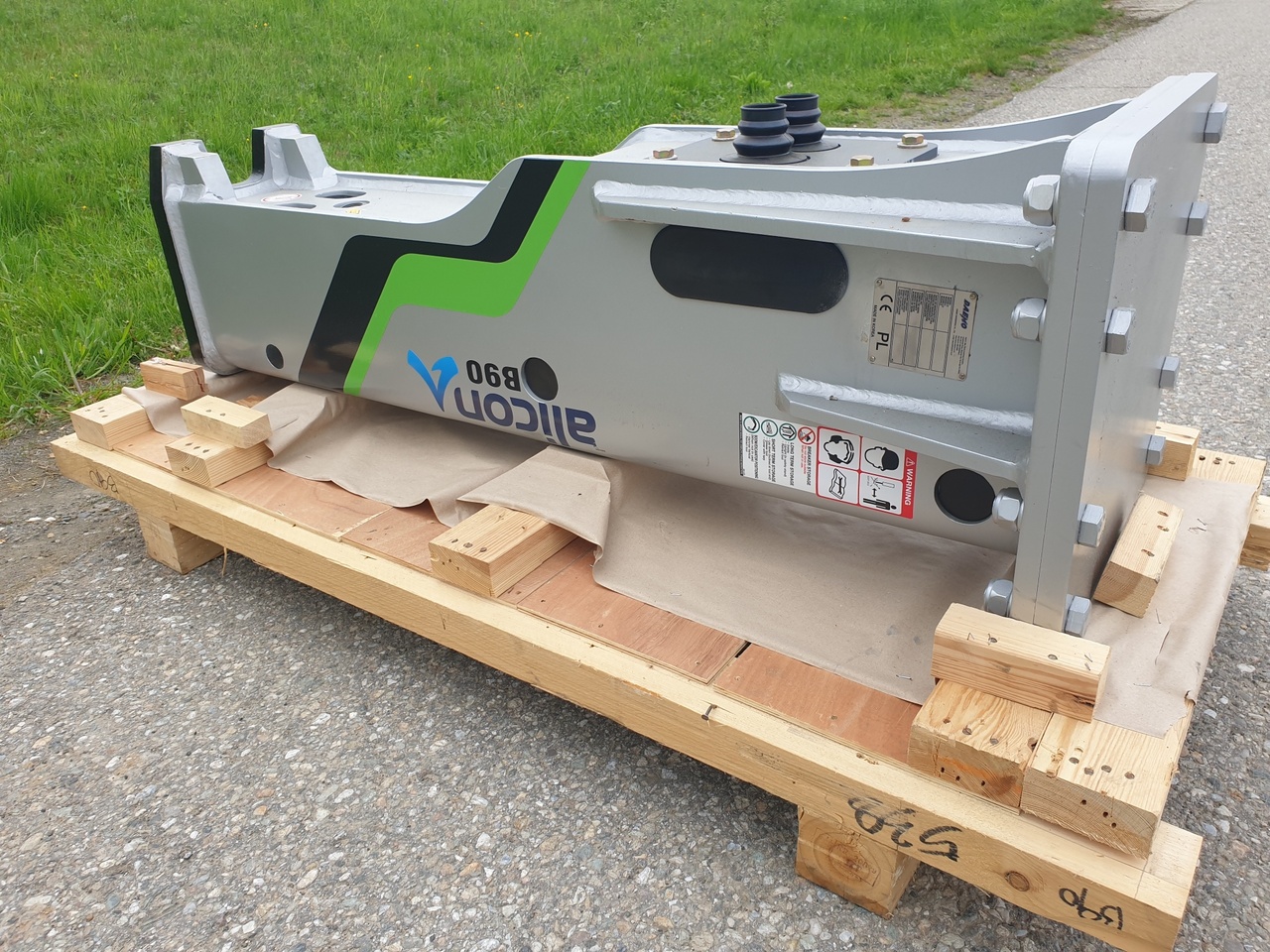 DAEMO Alicon B90 - Hydraulikhammer für Bagger: das Bild 5 DAEMO Alicon B90 - Hydraulikhammer für Bagger: das Bild 5