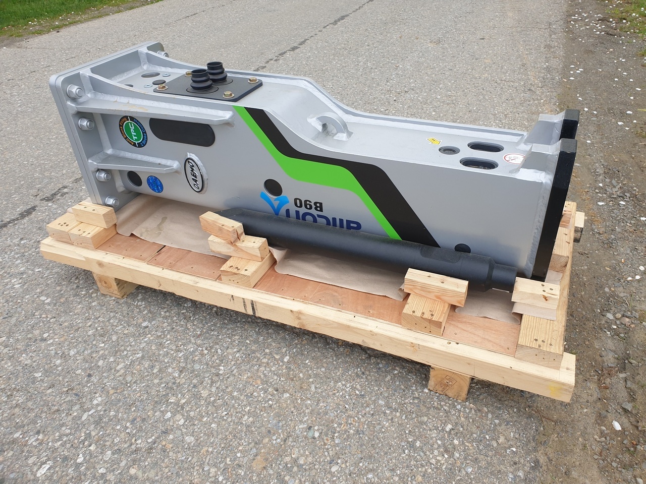 DAEMO Alicon B90 - Hydraulikhammer für Bagger: das Bild 1 DAEMO Alicon B90 - Hydraulikhammer für Bagger: das Bild 1