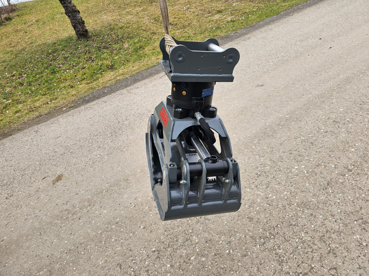 Geel UG02 - Greifer für Minibagger: das Bild 2 Geel UG02 - Greifer für Minibagger: das Bild 2