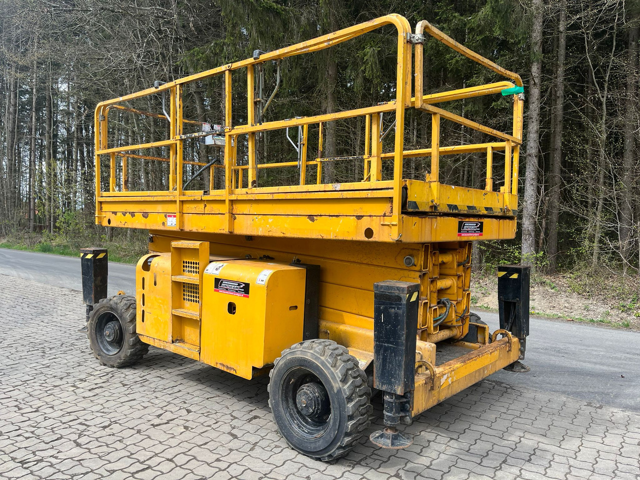 HAULOTTE H 15 SX - Arbeitsbühne: das Bild 3 HAULOTTE H 15 SX - Arbeitsbühne: das Bild 3