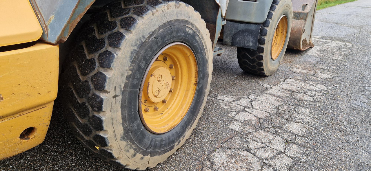 MICHELIN 17.5 R25 - Reifen für Radlader: das Bild 1 MICHELIN 17.5 R25 - Reifen für Radlader: das Bild 1