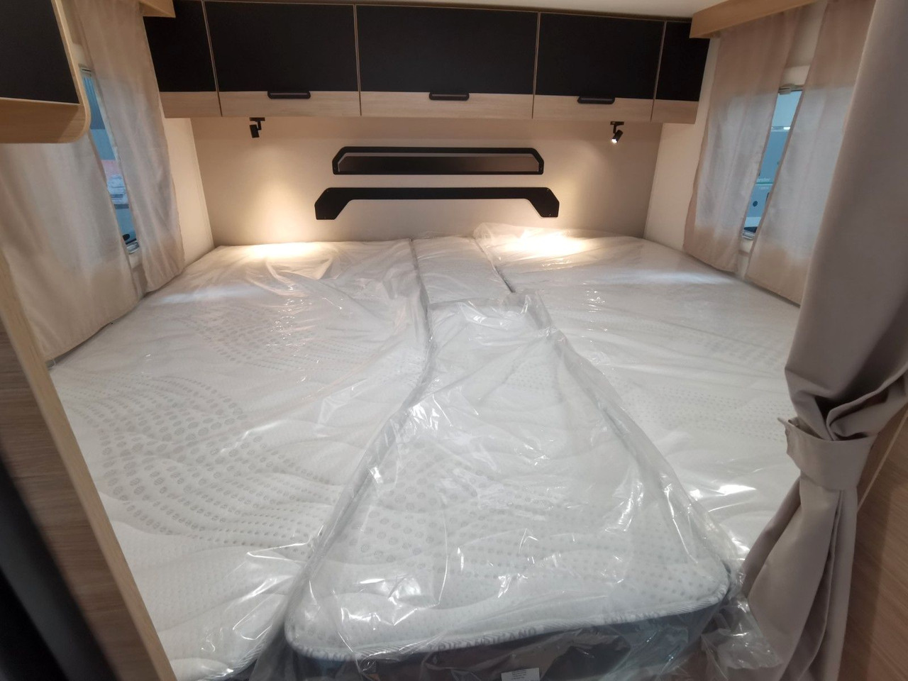 Teilintegriertes Wohnmobil Chausson 627 TITANIUM / - 2026 -/ EINZELBETTEN & HUBBETT: das Bild 22 Teilintegriertes Wohnmobil Chausson 627 TITANIUM / - 2026 -/ EINZELBETTEN & HUBBETT: das Bild 22