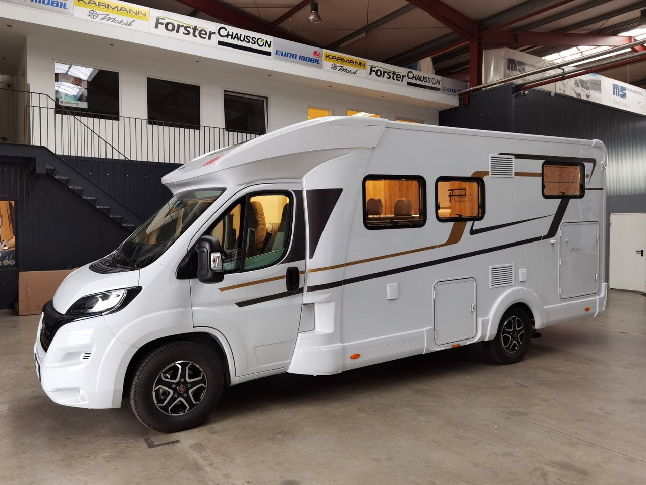 Teilintegriertes Wohnmobil Eura Mobil PROFILA T 695 EB /-2025-/ MONDIAL / EINZELBETTEN: das Bild 6