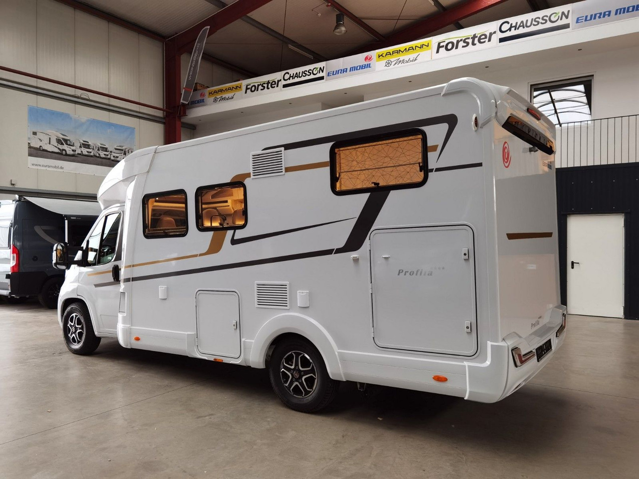 Teilintegriertes Wohnmobil Eura Mobil PROFILA T 695 EB /-2025-/ MONDIAL / EINZELBETTEN: das Bild 5