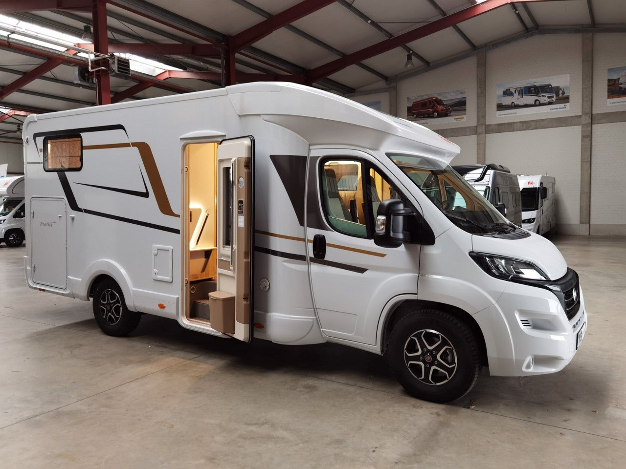 Teilintegriertes Wohnmobil Eura Mobil PROFILA T 695 EB /-2025-/ MONDIAL / EINZELBETTEN: das Bild 8