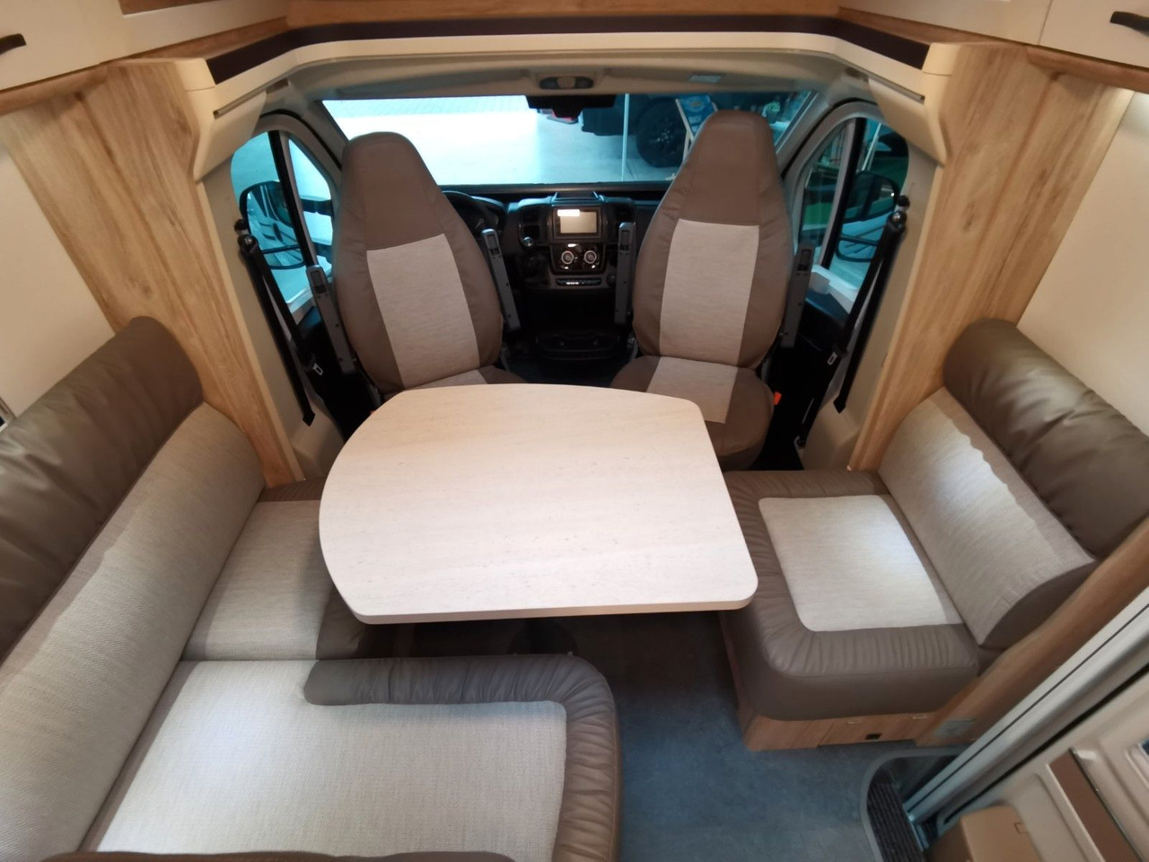Teilintegriertes Wohnmobil Eura Mobil PROFILA T 695 EB /-2025-/ MONDIAL / EINZELBETTEN: das Bild 15