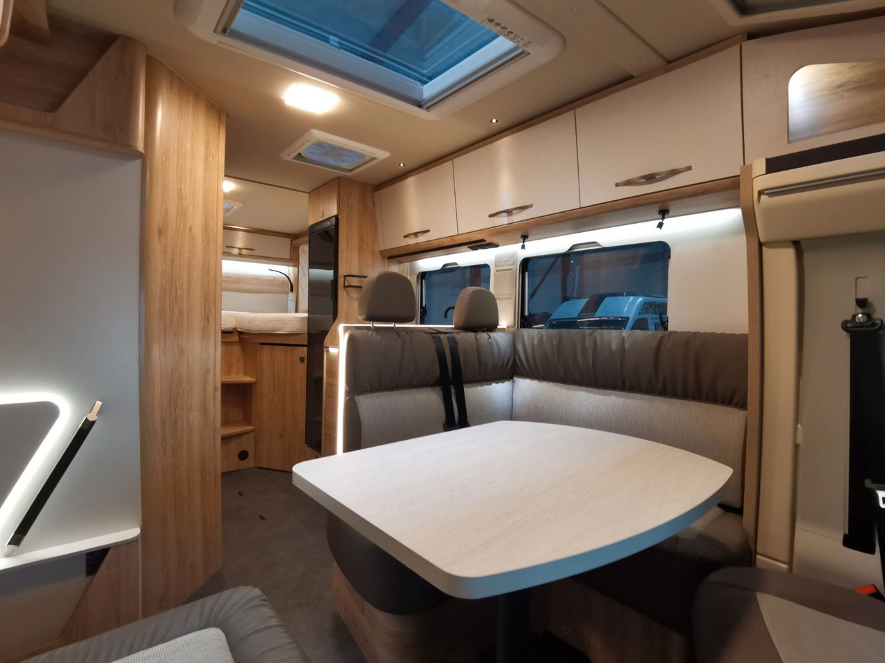 Teilintegriertes Wohnmobil Eura Mobil PROFILA T 695 EB /-2025-/ MONDIAL / EINZELBETTEN: das Bild 16