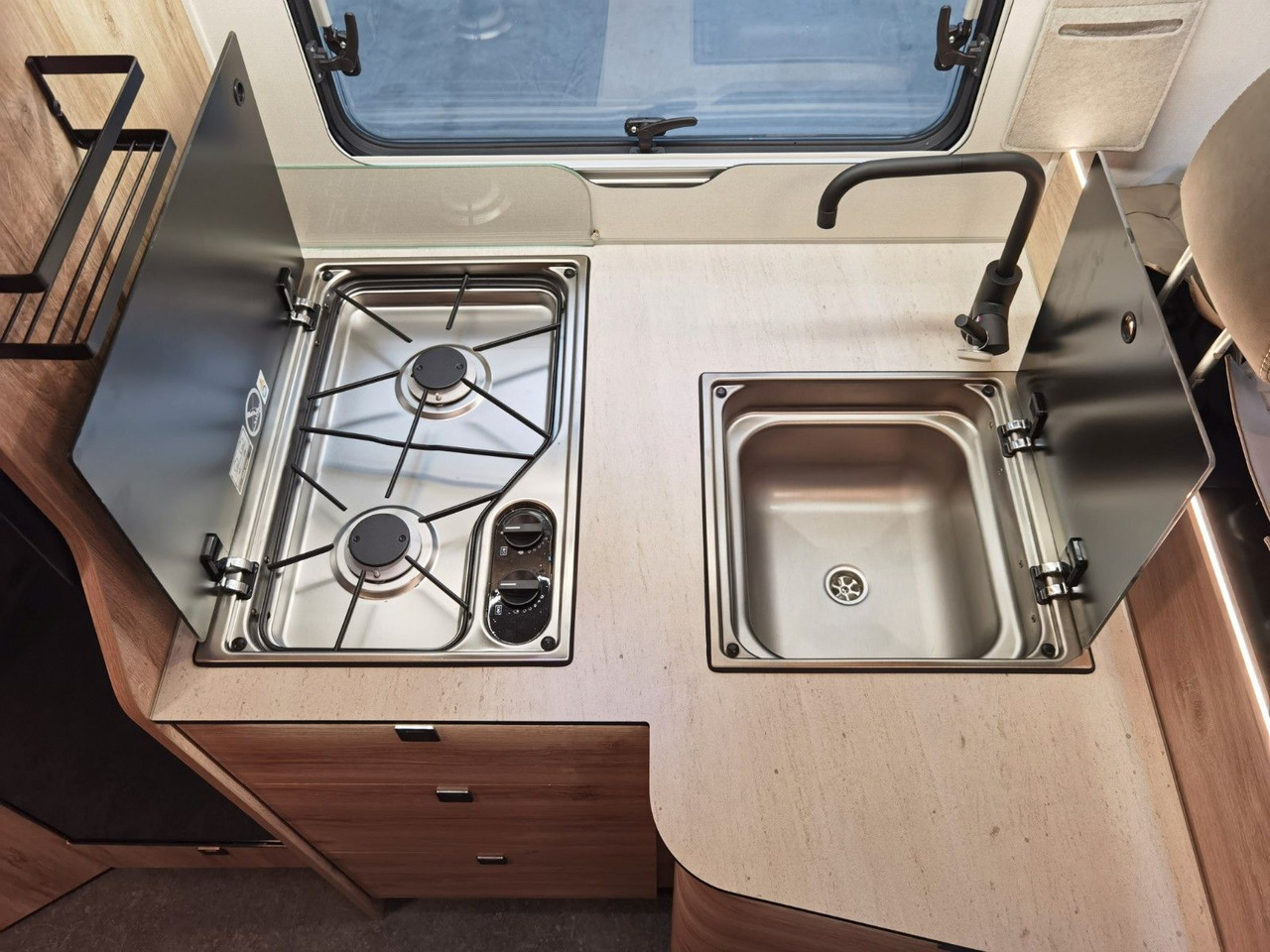 Teilintegriertes Wohnmobil Eura Mobil PROFILA T 696 EB /-2025-/ S-PAKET / EINZELBETTEN: das Bild 16 Teilintegriertes Wohnmobil Eura Mobil PROFILA T 696 EB /-2025-/ S-PAKET / EINZELBETTEN: das Bild 16