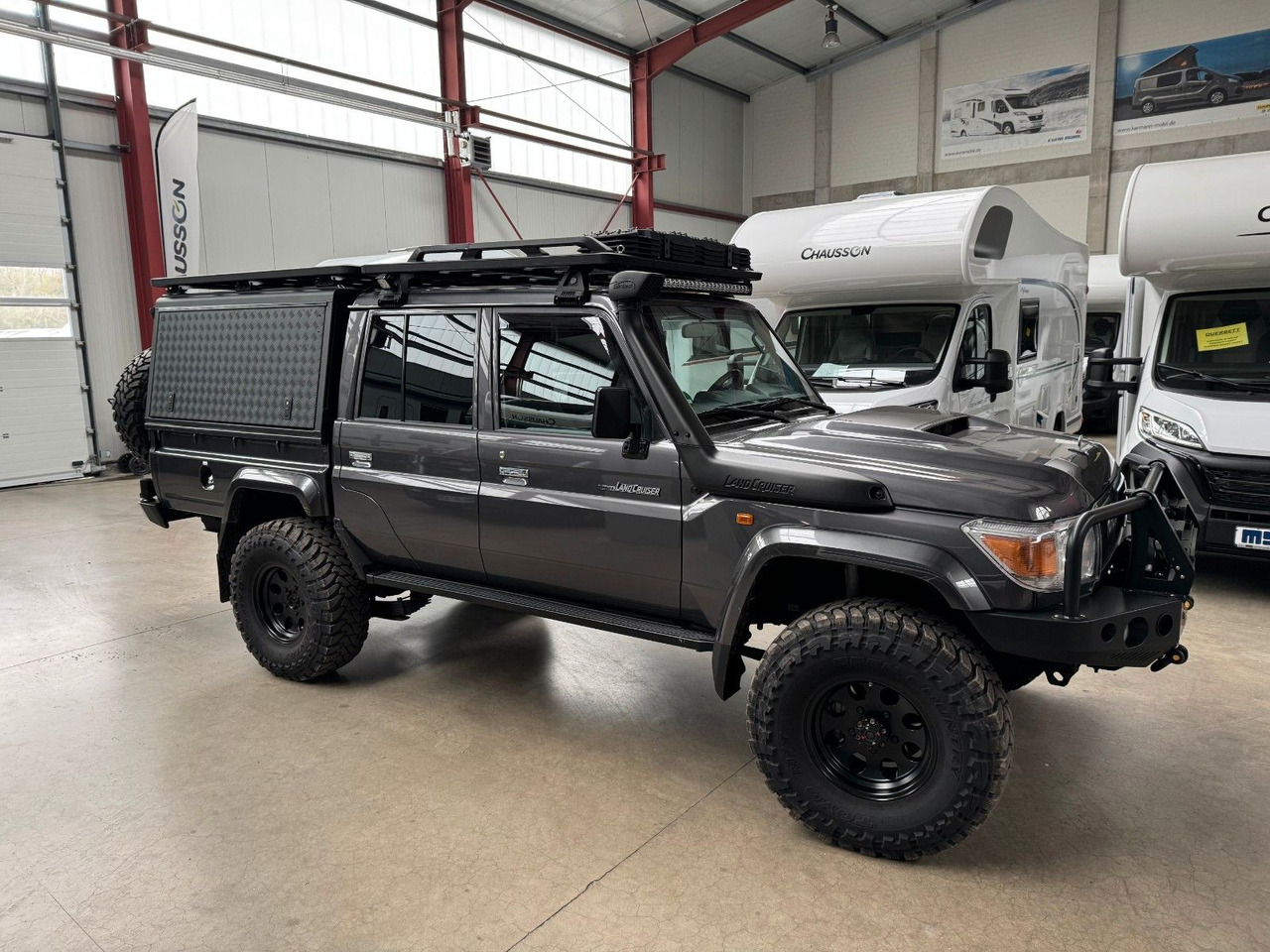 Toyota GRJ 79 DC - VX LIMITED / VIELE EXTRAS - SUV/ Geländewagen: das Bild 4 Toyota GRJ 79 DC - VX LIMITED / VIELE EXTRAS - SUV/ Geländewagen: das Bild 4
