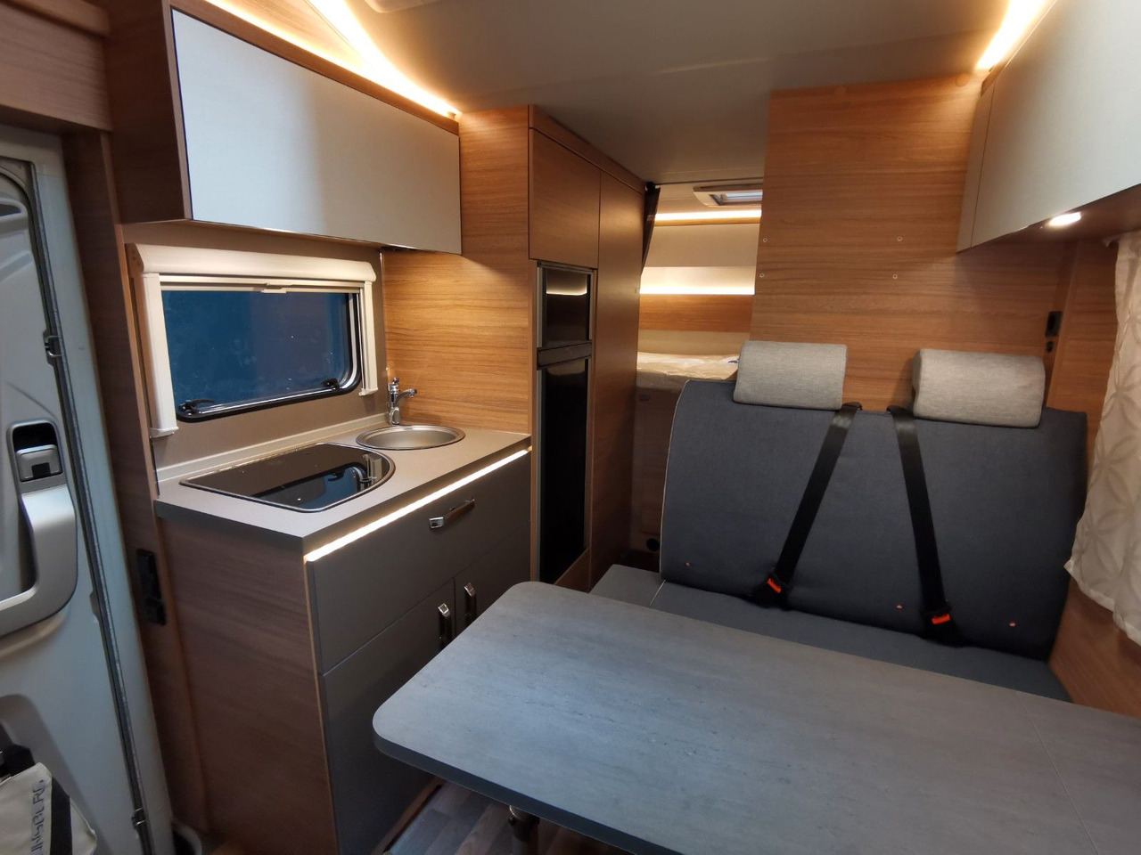 Alkoven Wohnmobil Weinsberg CARAHOME 650 DG / 140 PS / TOP - AUSSTATTUNG: das Bild 14 Alkoven Wohnmobil Weinsberg CARAHOME 650 DG / 140 PS / TOP - AUSSTATTUNG: das Bild 14