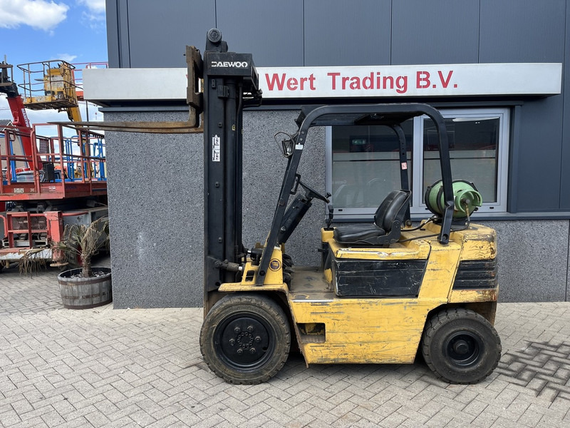 Daewoo G25S-2 triplo550 freelift 3e functie LPG - Treibgasstapler: das Bild 2 Daewoo G25S-2 triplo550 freelift 3e functie LPG - Treibgasstapler: das Bild 2