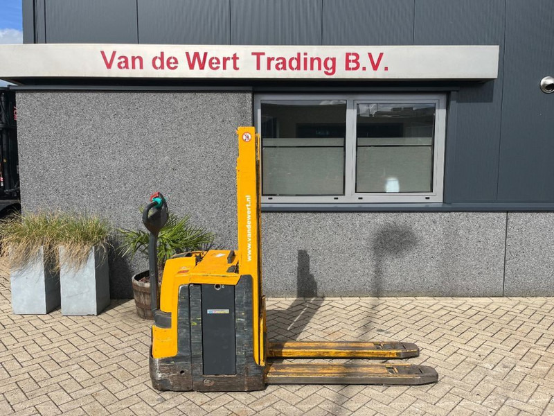 Jungheinrich EJD220 2000kg staplelaar heftruck 280cm hoog initiaal heffing 2013 ACCU2016 - Niederhubwagen: das Bild 1 Jungheinrich EJD220 2000kg staplelaar heftruck 280cm hoog initiaal heffing 2013 ACCU2016 - Niederhubwagen: das Bild 1