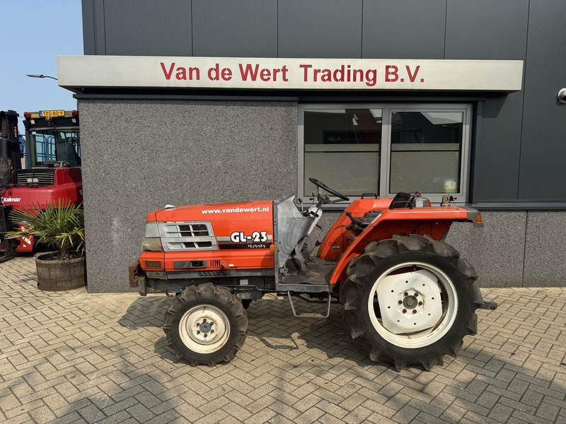 Kubota mini tractor KUBOTA GL 23D 4x4 powershift hefinrichting DIESEL - Kleintraktor: das Bild 1 Kubota mini tractor KUBOTA GL 23D 4x4 powershift hefinrichting DIESEL - Kleintraktor: das Bild 1