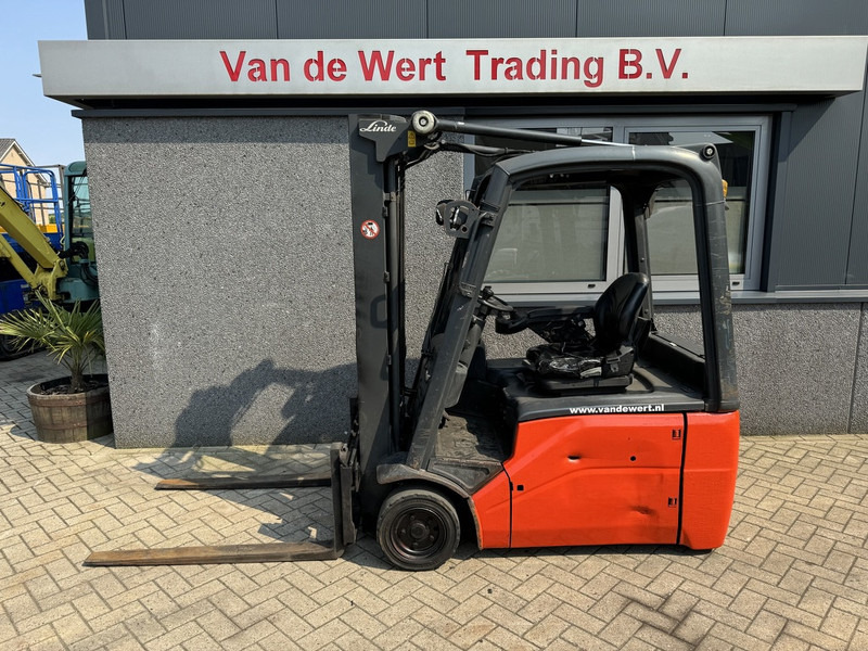 Linde Linde E16-01 Triplo 435 Freelift/Sideshift Elektrisch 2014 - Elektrostapler: das Bild 1 Linde Linde E16-01 Triplo 435 Freelift/Sideshift Elektrisch 2014 - Elektrostapler: das Bild 1