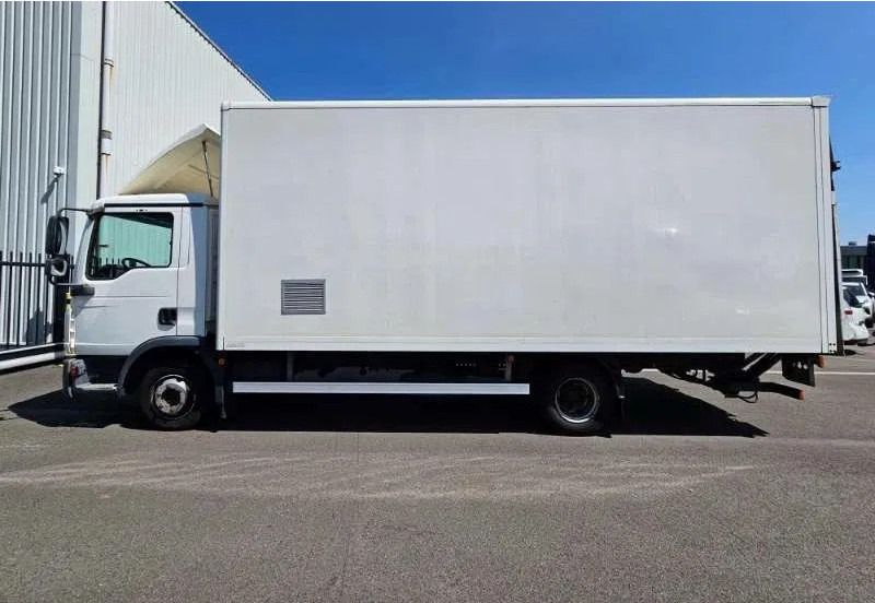 MAN TGL 8.180 met/avec/mit RINGFEDER / 203527 km - Koffer LKW: das Bild 3 MAN TGL 8.180 met/avec/mit RINGFEDER / 203527 km - Koffer LKW: das Bild 3