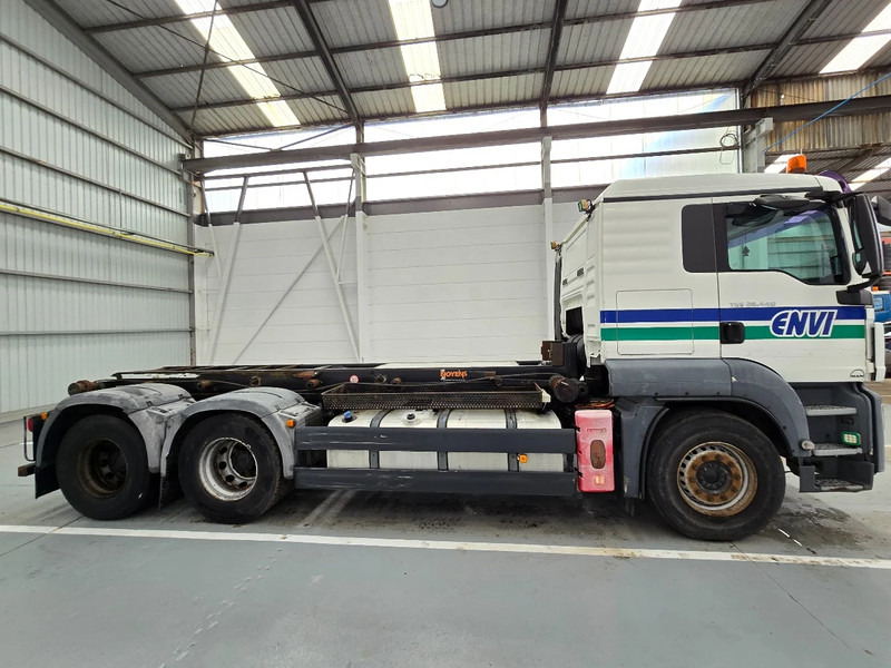 MAN TGS 28.440 6x2 / EURO 5 / AIRCO / LIFTAS / 10 roues - 10 tyres - Fahrgestell LKW: das Bild 4 MAN TGS 28.440 6x2 / EURO 5 / AIRCO / LIFTAS / 10 roues - 10 tyres - Fahrgestell LKW: das Bild 4