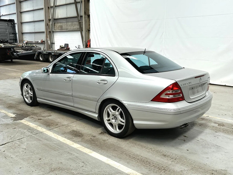 Mercedes-Benz C-Klasse C30 CDI / AMG /DIESEL TURBO 33795 km - Limousine: das Bild 3 Mercedes-Benz C-Klasse C30 CDI / AMG /DIESEL TURBO 33795 km - Limousine: das Bild 3