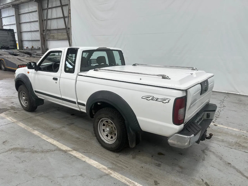 Nissan Navara 2.5 Di / EURO 3 - PKW: das Bild 3 Nissan Navara 2.5 Di / EURO 3 - PKW: das Bild 3