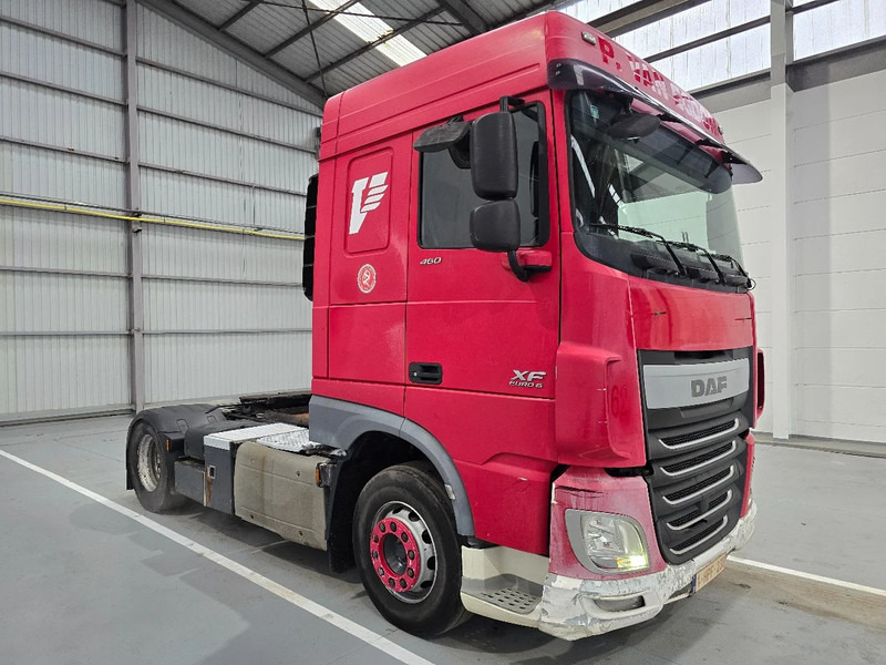 DAF XF 106.460 EURO 6 / RETARDER / MANUEL / AIRCO - Sattelzugmaschine: das Bild 3 DAF XF 106.460 EURO 6 / RETARDER / MANUEL / AIRCO - Sattelzugmaschine: das Bild 3