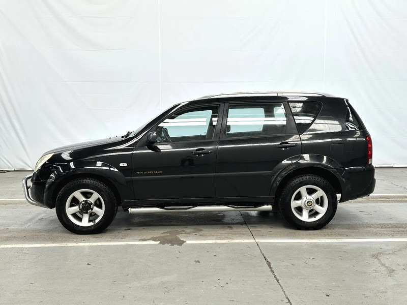 SsangYong Rexton AIRCO / LEATHER / MOTEUR MERCEDES - MERCEDES MOTOR - SUV/ Geländewagen: das Bild 2 SsangYong Rexton AIRCO / LEATHER / MOTEUR MERCEDES - MERCEDES MOTOR - SUV/ Geländewagen: das Bild 2