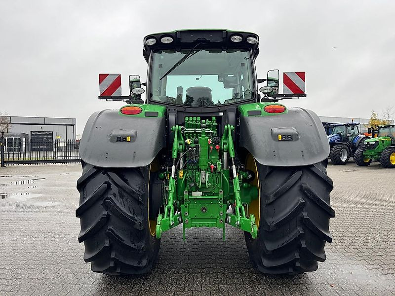 John Deere 6R195 AP 50KM COMMAND-PRO G5-PLUS 2024 570 UUR!!! - Traktor: das Bild 3 John Deere 6R195 AP 50KM COMMAND-PRO G5-PLUS 2024 570 UUR!!! - Traktor: das Bild 3
