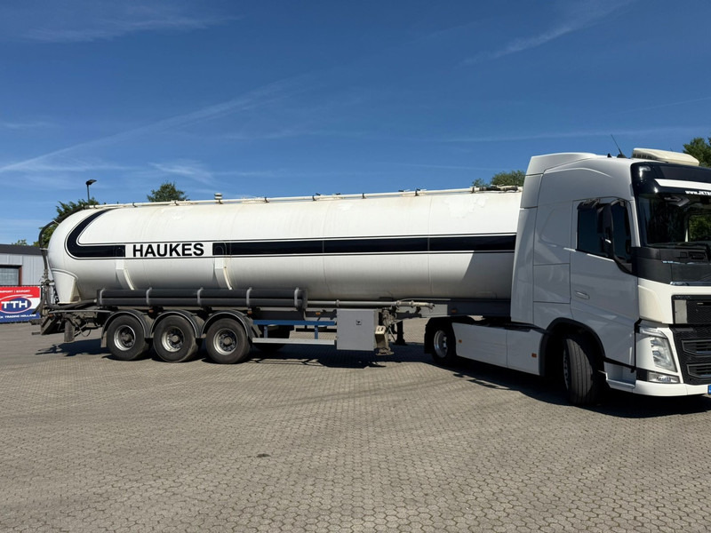Benalu T39NLNEP Tipper Aluminium 6 compartiments - Tankauflieger: das Bild 5 Benalu T39NLNEP Tipper Aluminium 6 compartiments - Tankauflieger: das Bild 5