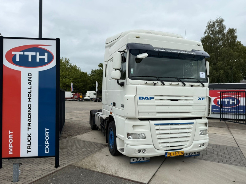 DAF XF105.460 SpaceCab ATE Intarder 2x Fueltank - Sattelzugmaschine: das Bild 1 DAF XF105.460 SpaceCab ATE Intarder 2x Fueltank - Sattelzugmaschine: das Bild 1