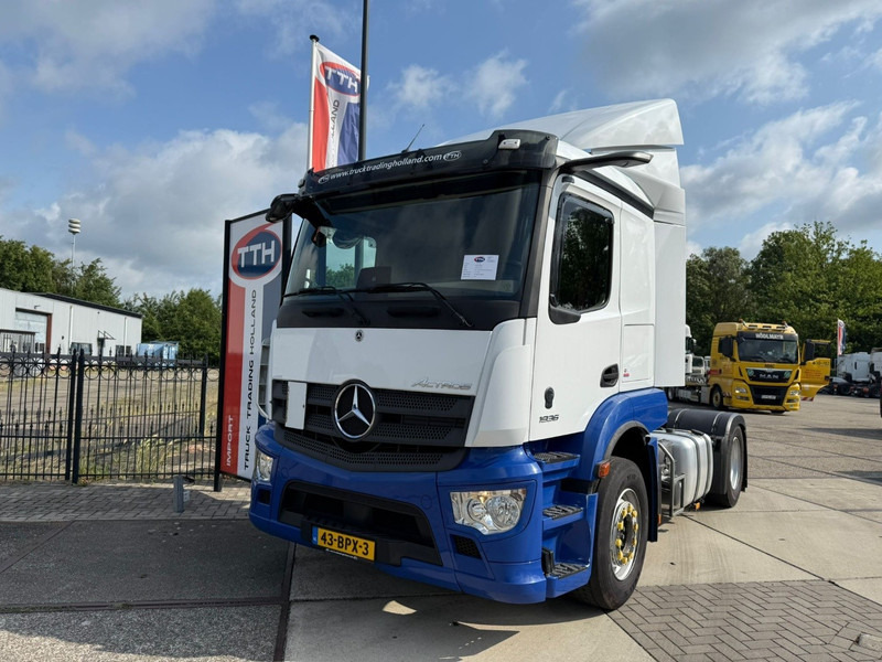 Mercedes-Benz Actros 1936 LS NL Truck MirrorCams 227.000 km only! - Sattelzugmaschine: das Bild 2 Mercedes-Benz Actros 1936 LS NL Truck MirrorCams 227.000 km only! - Sattelzugmaschine: das Bild 2
