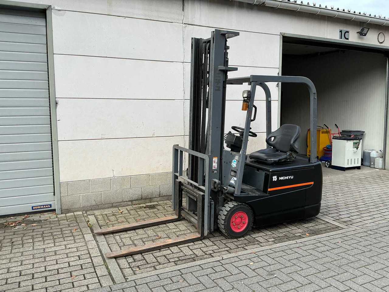 2000 NICHIYU 15 FORKLIFT - Gabelstapler: das Bild 3 2000 NICHIYU 15 FORKLIFT - Gabelstapler: das Bild 3