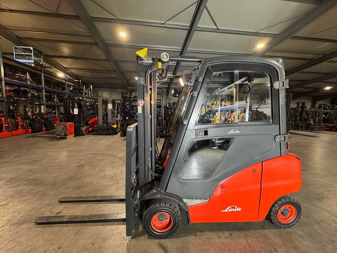 2008 SERVICE + UVV 10/2026 LINDE H20T 2,000KG TRIPLEX GAS FORKLIFT FORKLIFT 11,735 HOURS - Gabelstapler: das Bild 1 2008 SERVICE + UVV 10/2026 LINDE H20T 2,000KG TRIPLEX GAS FORKLIFT FORKLIFT 11,735 HOURS - Gabelstapler: das Bild 1