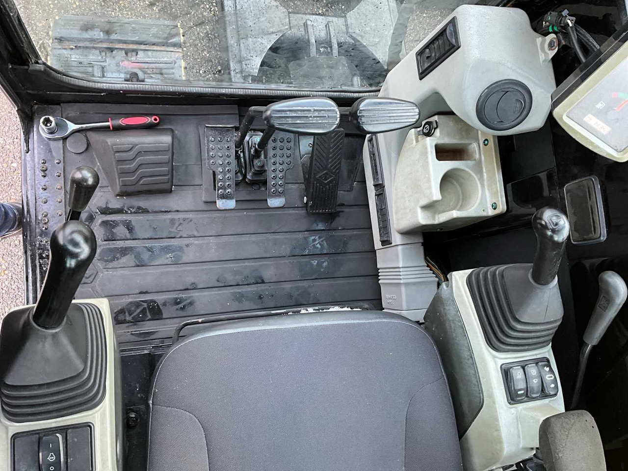 Bagger 2016 CATERPILLAR 305.5E2 MIDI EXCAVATOR: das Bild 20