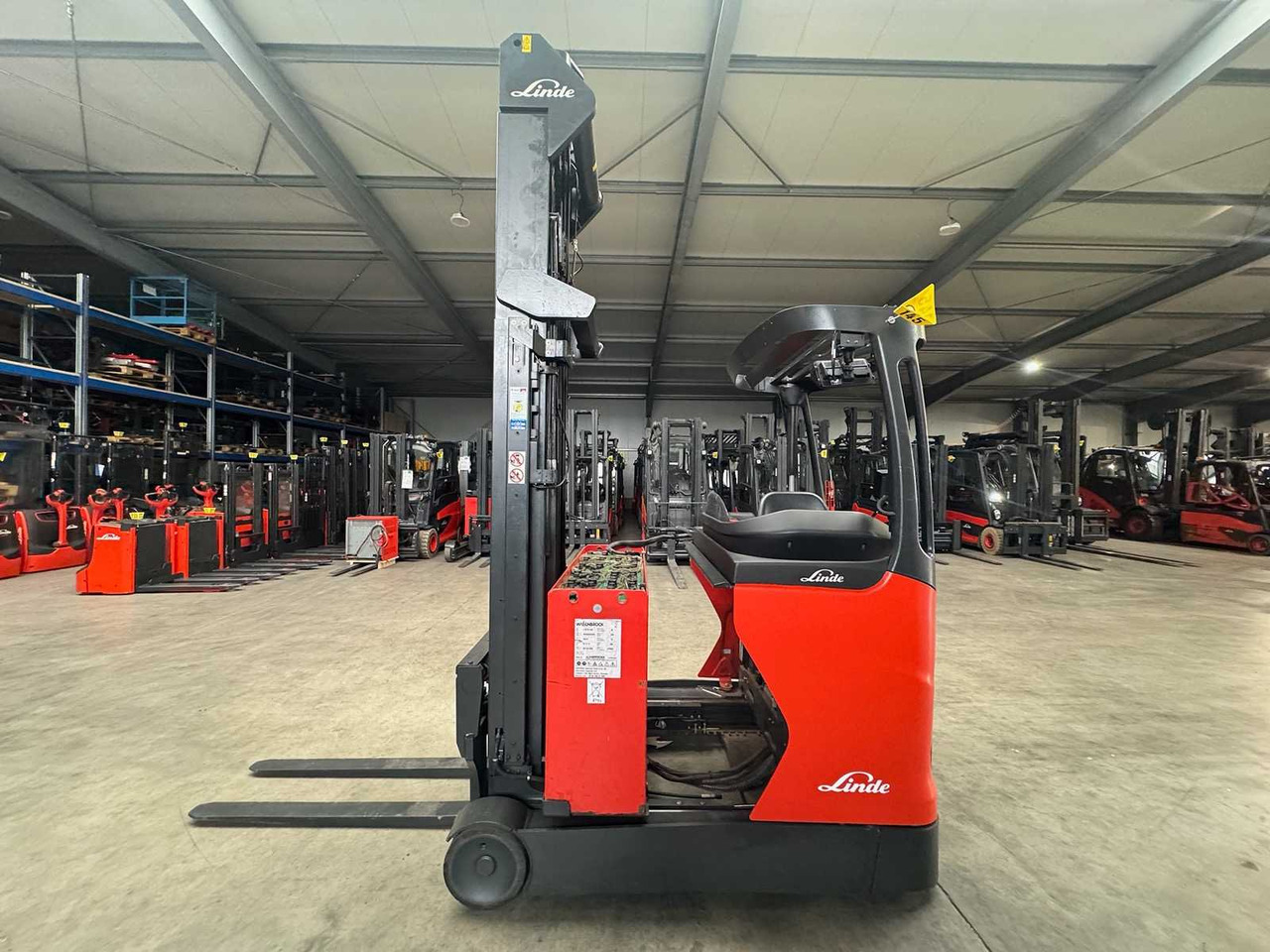 2016 SERVICE+UVV 10/2026 LINDE R16 TRIPLEX 796CM REACH TRUCK FORK ADJUSTER ELECTRIC FORKLIFT - Gabelstapler: das Bild 5 2016 SERVICE+UVV 10/2026 LINDE R16 TRIPLEX 796CM REACH TRUCK FORK ADJUSTER ELECTRIC FORKLIFT - Gabelstapler: das Bild 5
