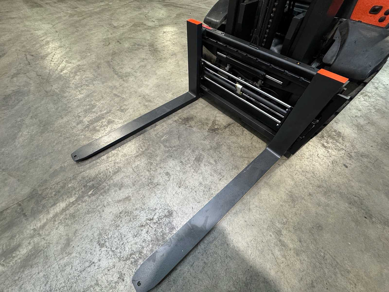 2017 SERVICE + UVV 11/2026 LINDE H30D EVO 3,000KG DUPLEX FREE LIFT 3RD + 4TH VALVE FORK ADJUSTER DIESEL FORKLIFT FORKLIFT 4,702 HOURS. - Gabelstapler: das Bild 4 2017 SERVICE + UVV 11/2026 LINDE H30D EVO 3,000KG DUPLEX FREE LIFT 3RD + 4TH VALVE FORK ADJUSTER DIESEL FORKLIFT FORKLIFT 4,702 HOURS. - Gabelstapler: das Bild 4