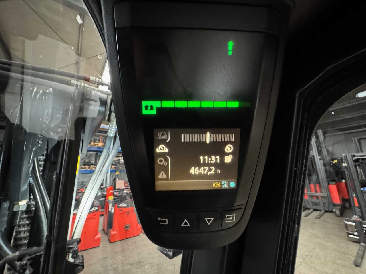 Gabelstapler 2018 SERVICE + UVV 10/2026 LINDE E30L 3,000KG TRIPLEX ELECTRIC FORKLIFT 4,647 HOURS: das Bild 16 Gabelstapler 2018 SERVICE + UVV 10/2026 LINDE E30L 3,000KG TRIPLEX ELECTRIC FORKLIFT 4,647 HOURS: das Bild 16